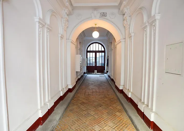 Mozart - Roegergasse
